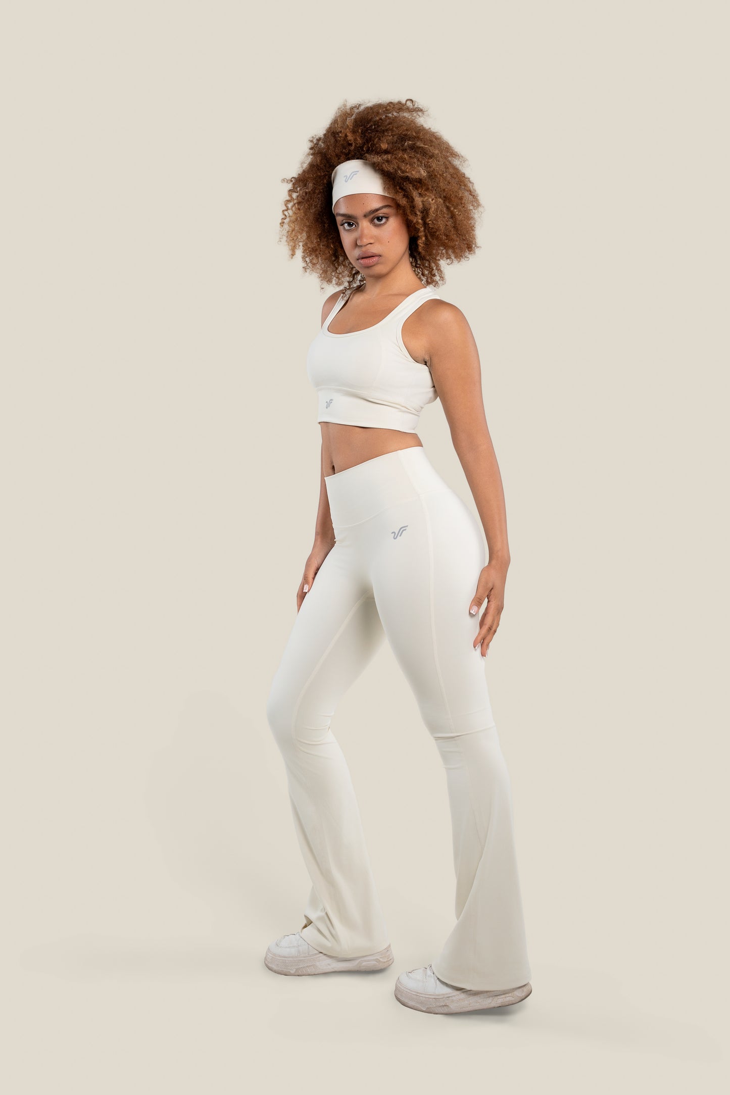 Ivory Flow Set
